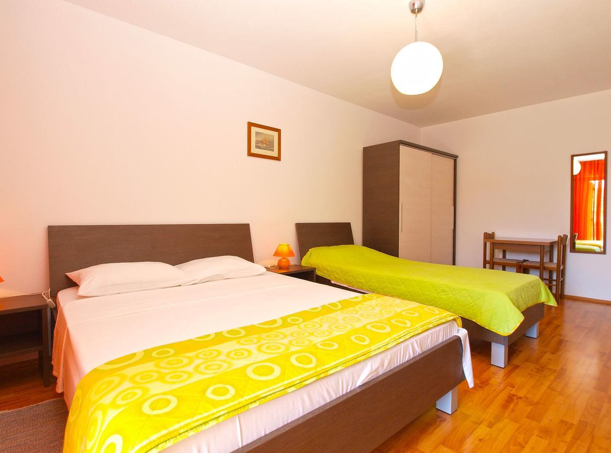 Rooms Ivica 1452 Fažana Kültér fotó