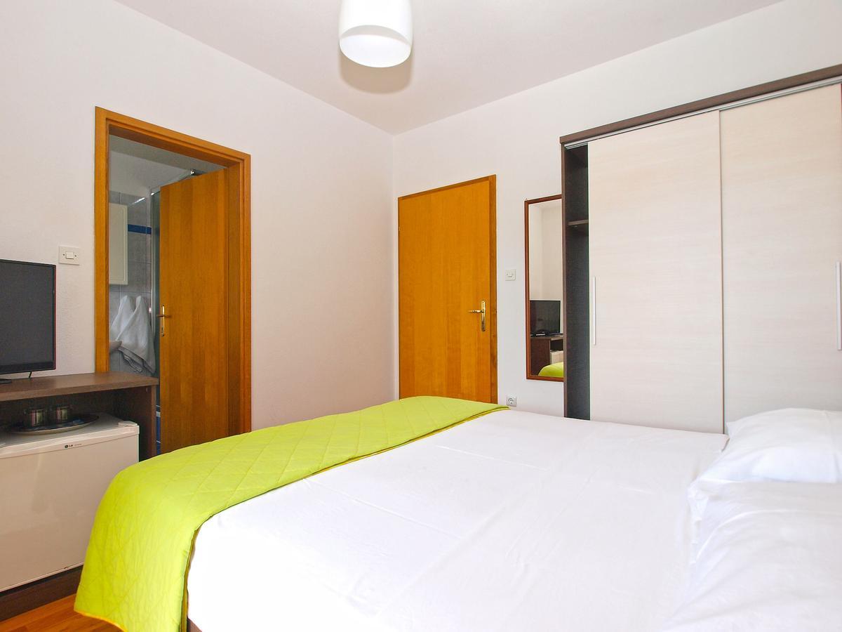 Rooms Ivica 1452 Fažana Kültér fotó