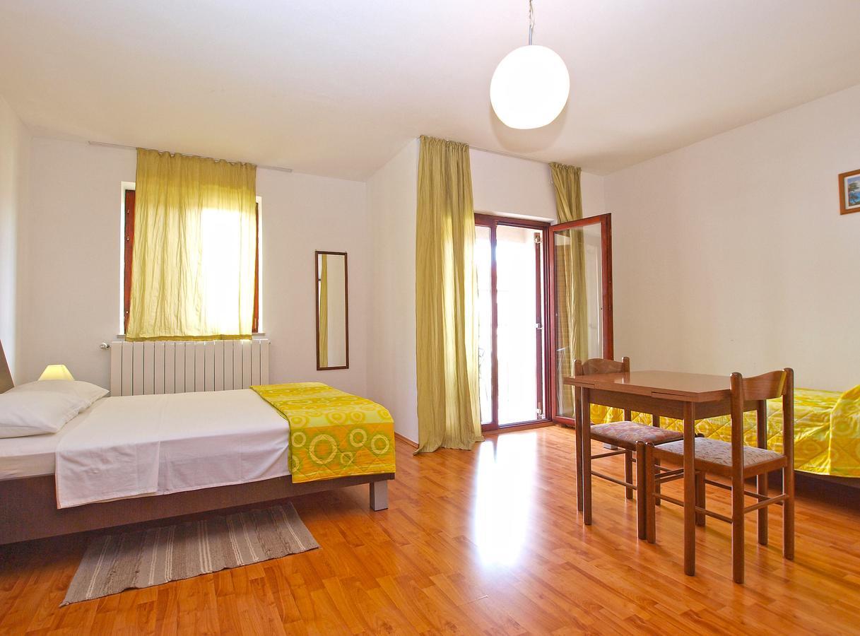 Rooms Ivica 1452 Fažana Kültér fotó