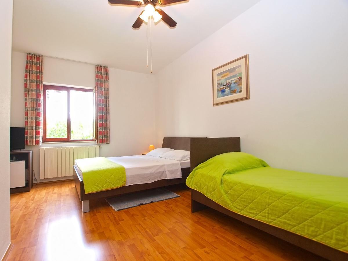 Rooms Ivica 1452 Fažana Kültér fotó