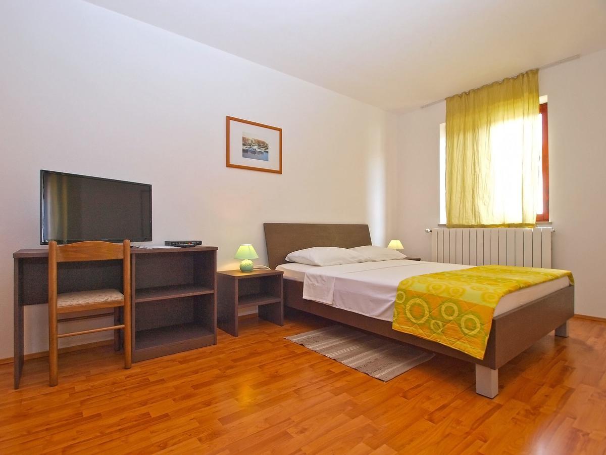 Rooms Ivica 1452 Fažana Kültér fotó